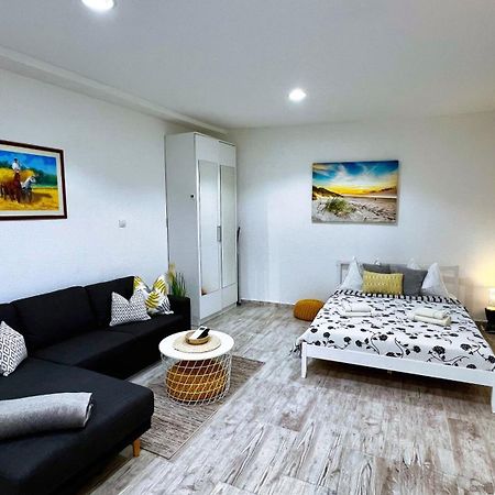 Studio De Mare โรวีน ภายนอก รูปภาพ