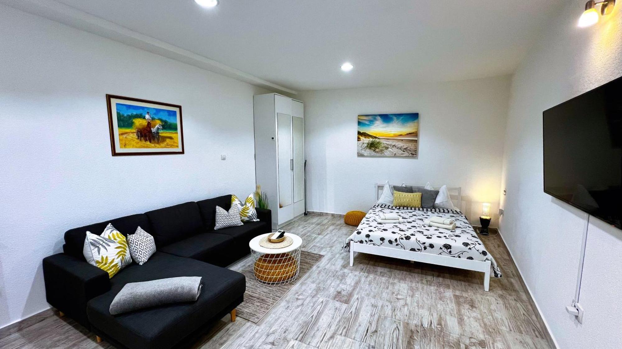 Studio De Mare โรวีน ภายนอก รูปภาพ